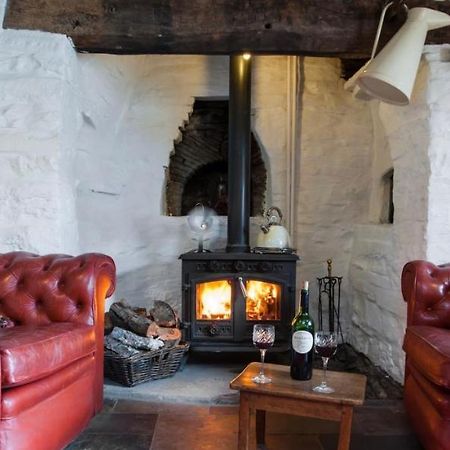 Ty Fferm Hen, Ancient Farmhouse, Coity Bach Talybont-on-Usk Zewnętrze zdjęcie