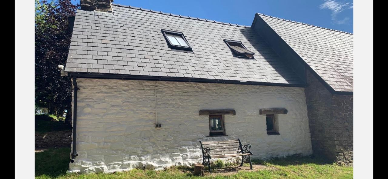 Ty Fferm Hen, Ancient Farmhouse, Coity Bach Talybont-on-Usk Zewnętrze zdjęcie